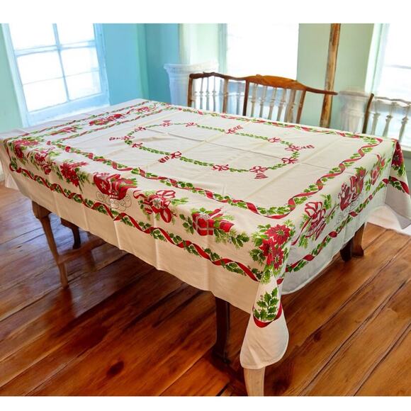 VTG 103.5" x 62" Cotton White Rectangular Christmas Tablecloth Sleigh Holly READ - Picture 3 of 10